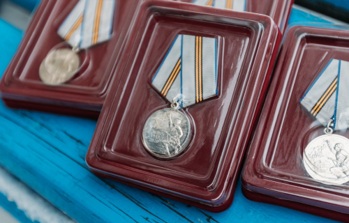 Медали  - в честь юбилея Победы